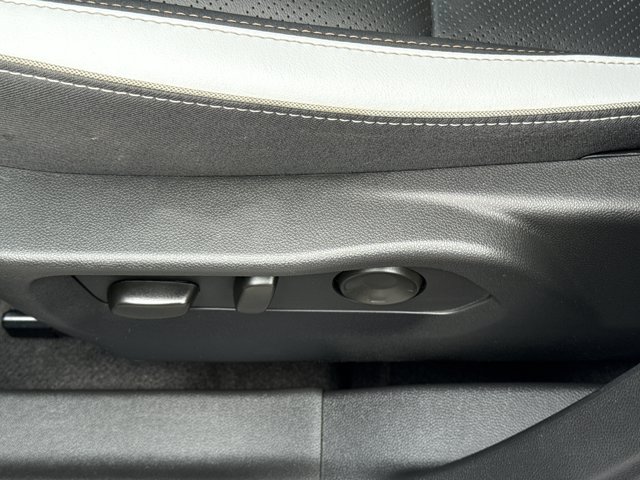 Used 2025 Buick Envision Sport Touring AWD/4WD image 19