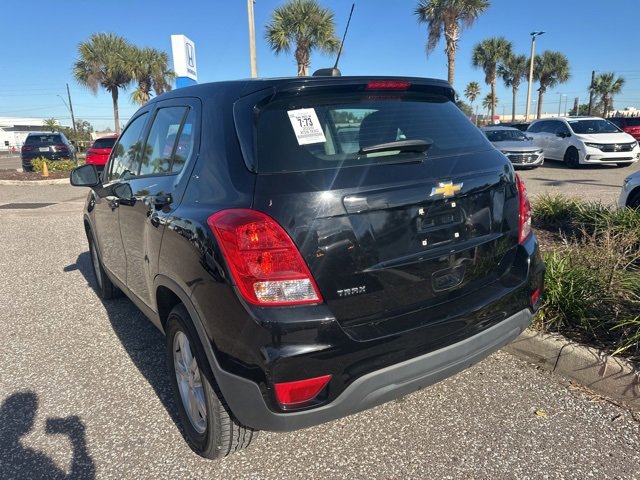 Used 2020 Chevrolet Trax LS image 39