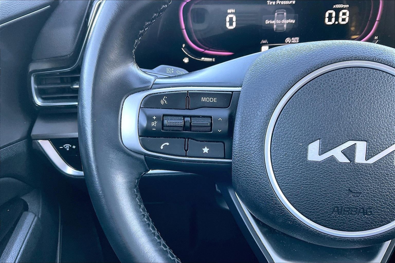 Used 2023 Kia Sportage EX image 11