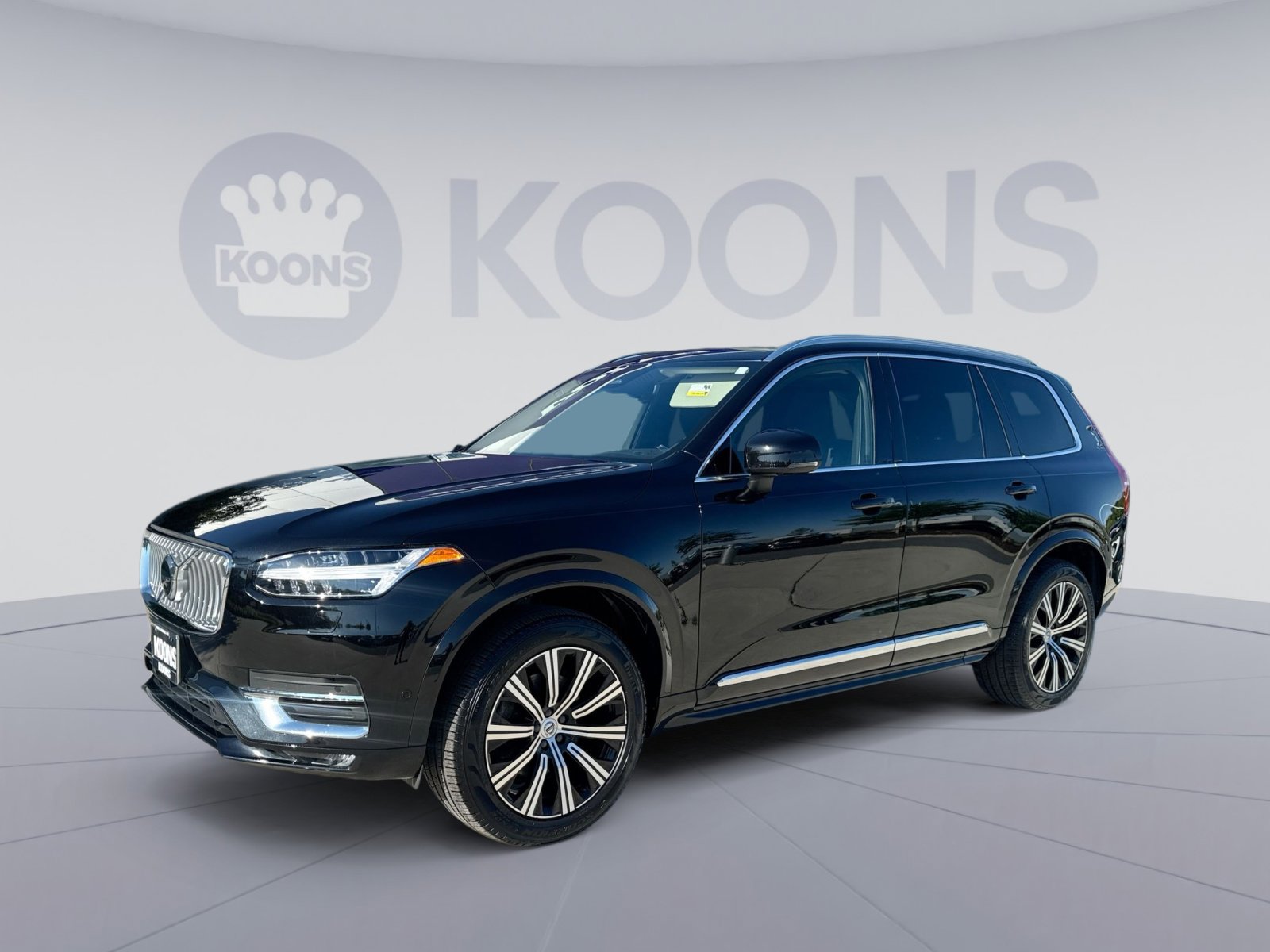 Certified 2023 Volvo XC90 B6 Plus w/ Protection Package AWD/4WD image 1