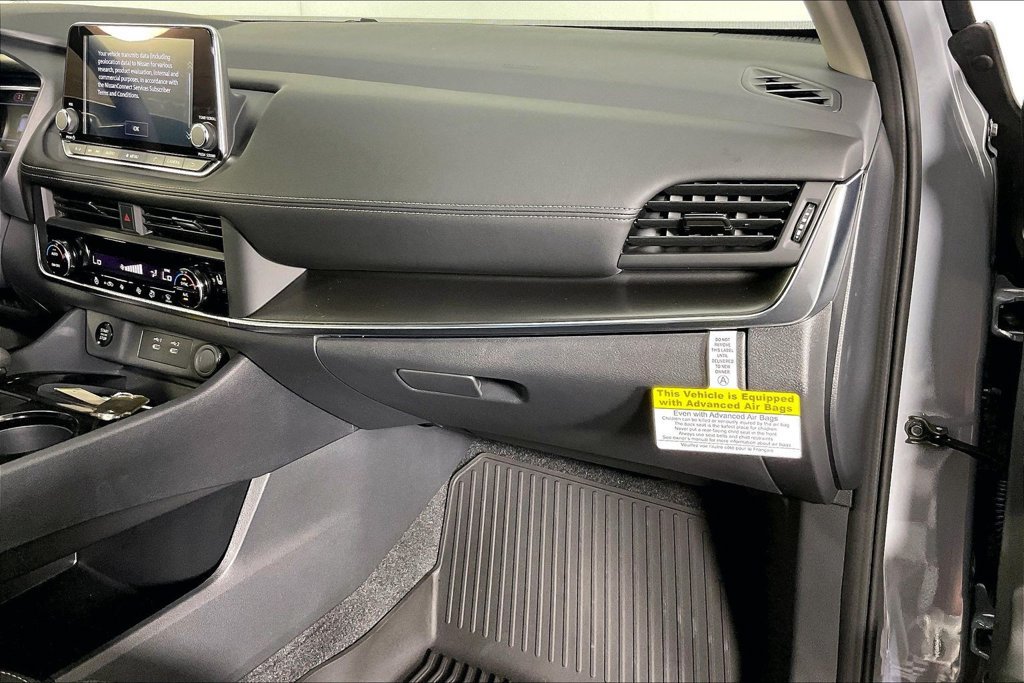 New 2026 Nissan Rogue SV w/ Cold Weather Package FWD image 14