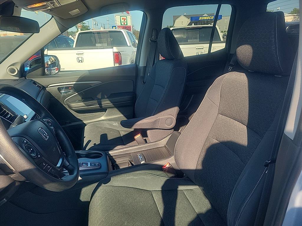 Used 2023 Honda Ridgeline Sport image 16