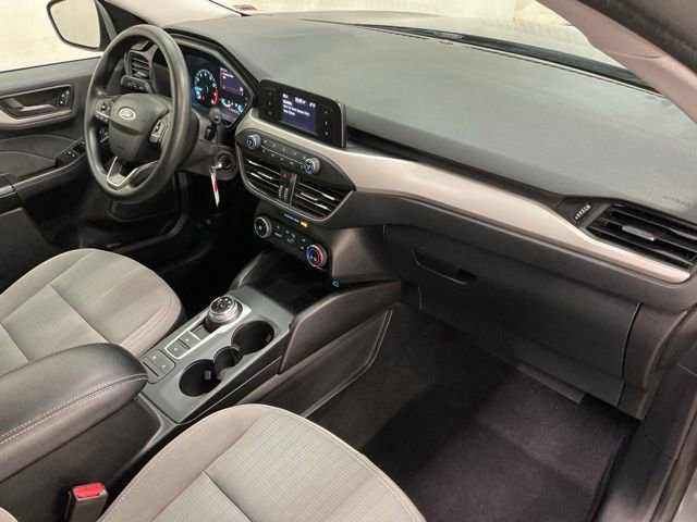 Used 2022 Ford Escape S image 17