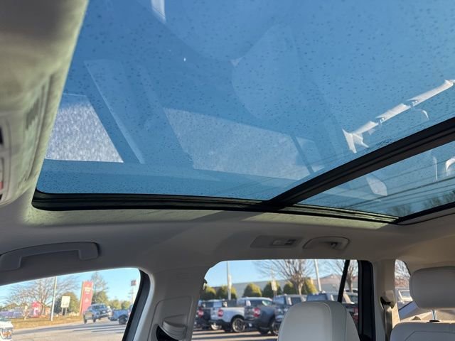 Used 2020 Volkswagen Tiguan SEL image 29