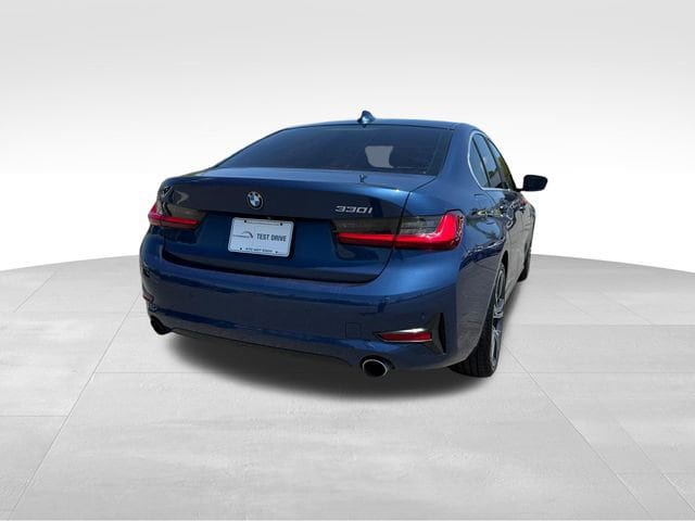 Used 2022 BMW 330i Sedan w/ Driving Assistance Package RWD image 5