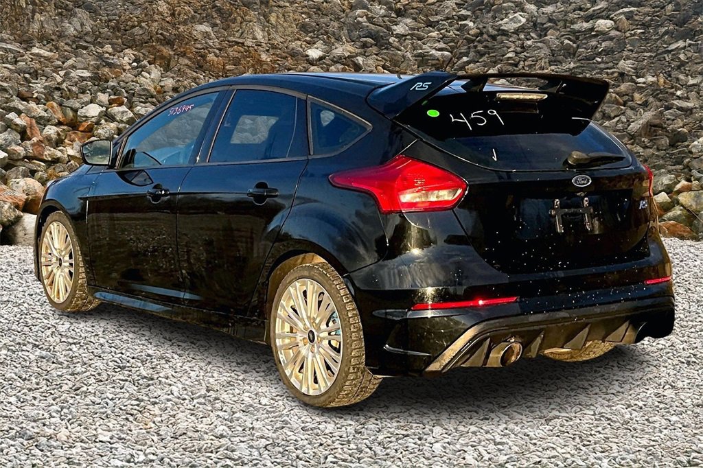 Used 2017 Ford Focus RS image 11