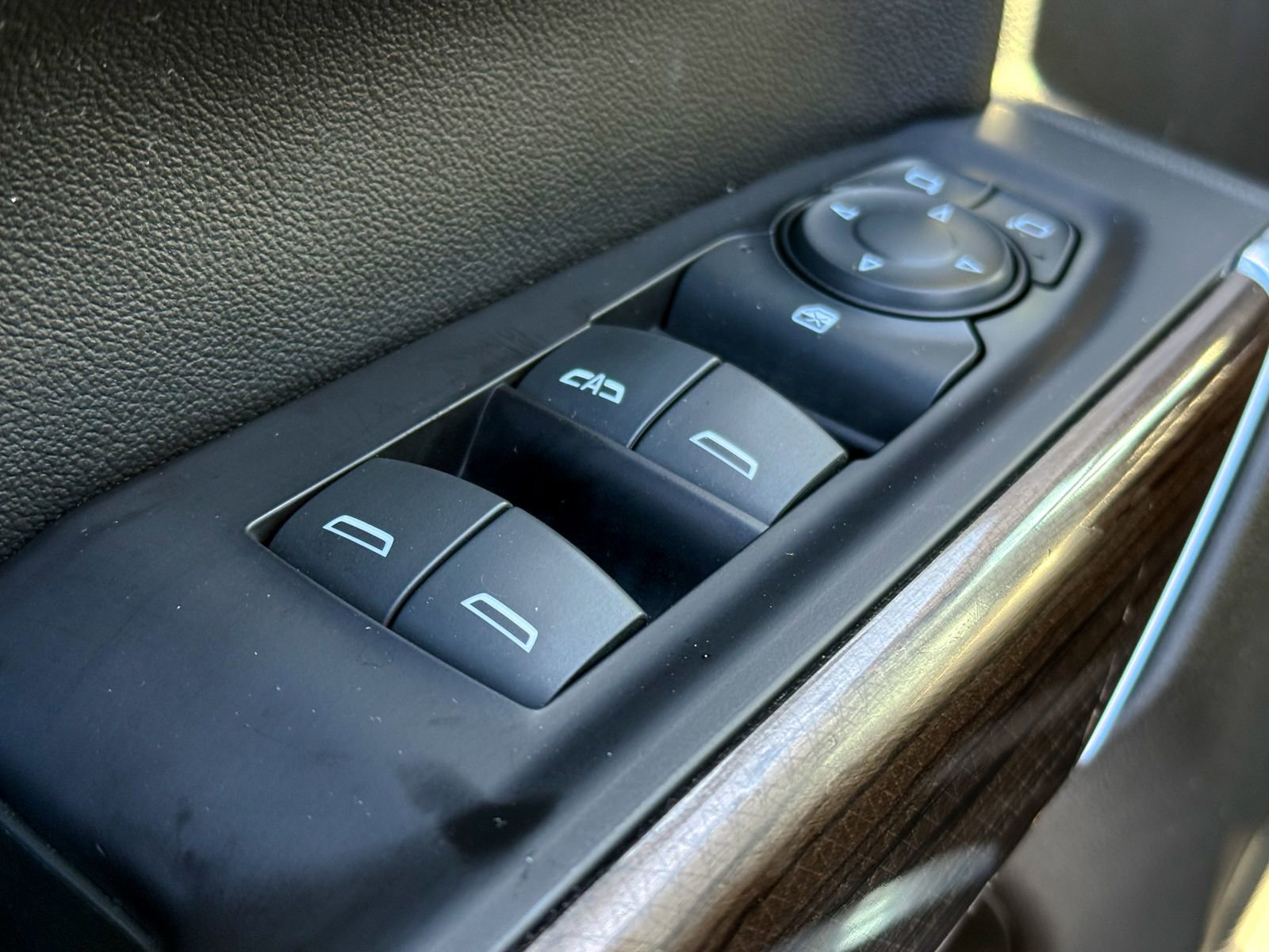 Used 2019 Chevrolet Silverado 1500 RST image 15