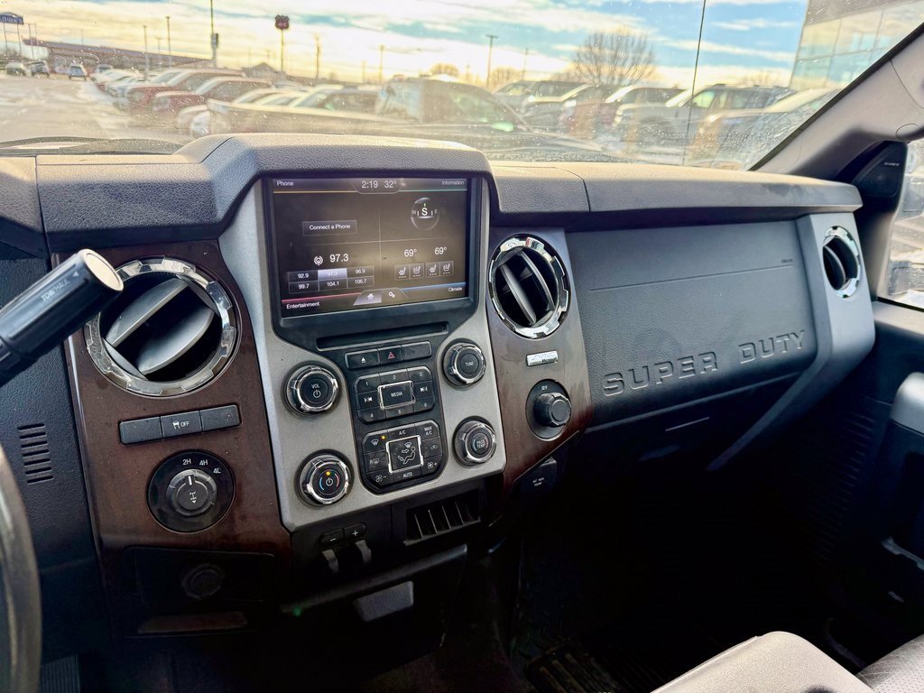 Used 2013 Ford F350 Lariat w/ Lariat Interior Pkg image 14