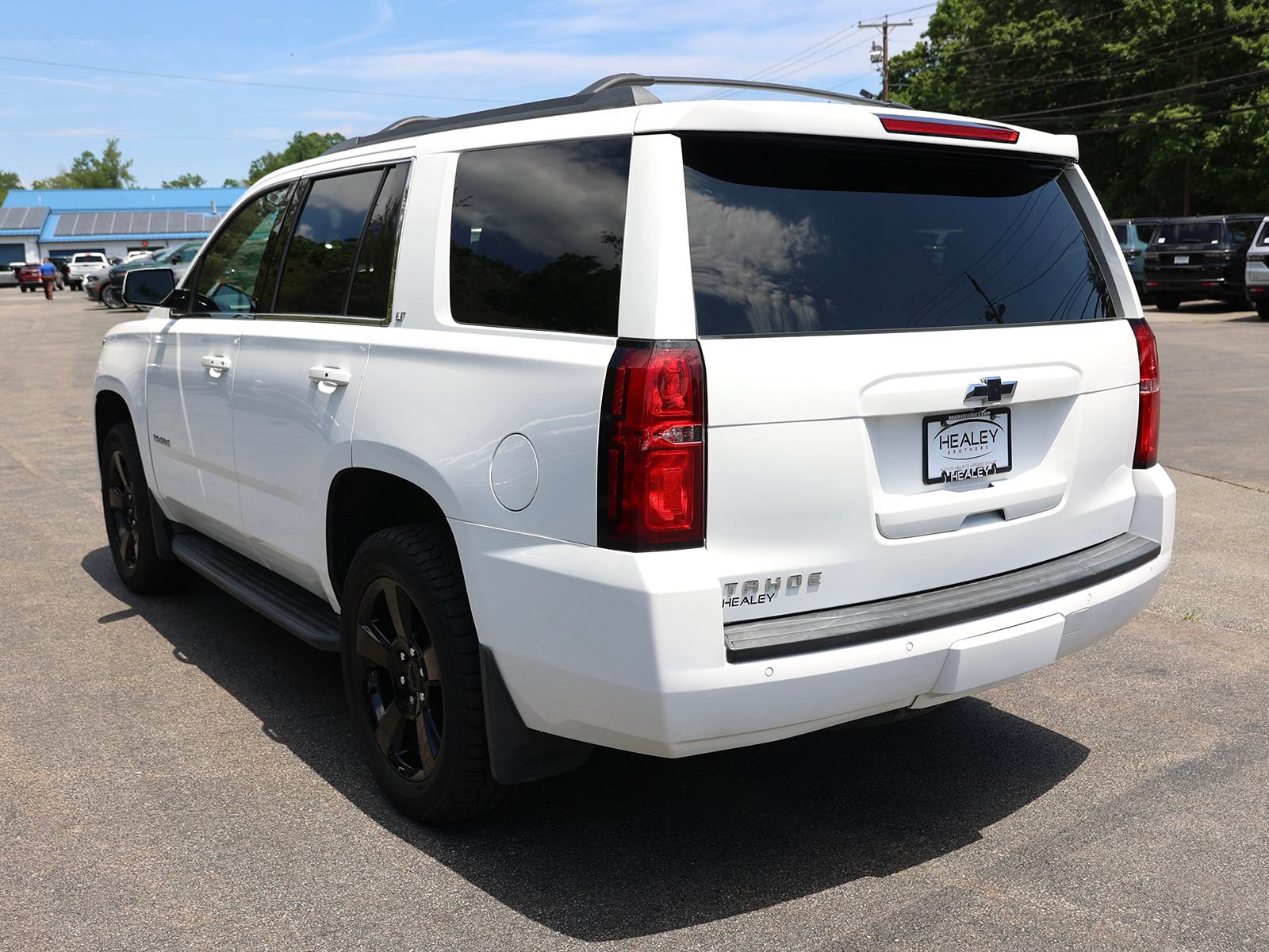 Used 2017 Chevrolet Tahoe LT AWD/4WD image 5