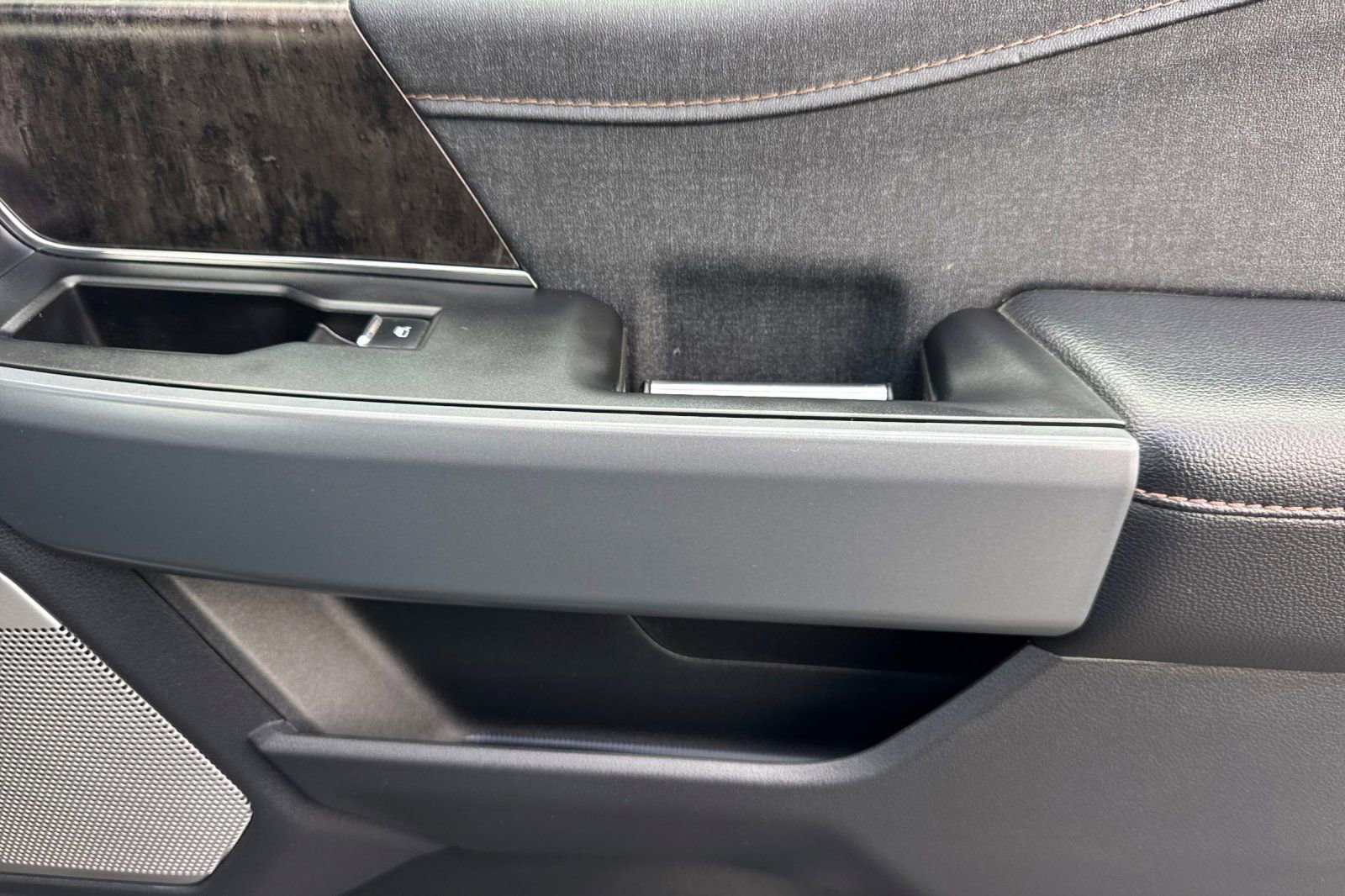 Used 2023 Ford F150 Lightning Lariat w/ Equipment Group 511A High image 21