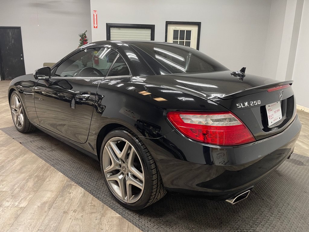 Used 2013 Mercedes-Benz SLK 250 image 15