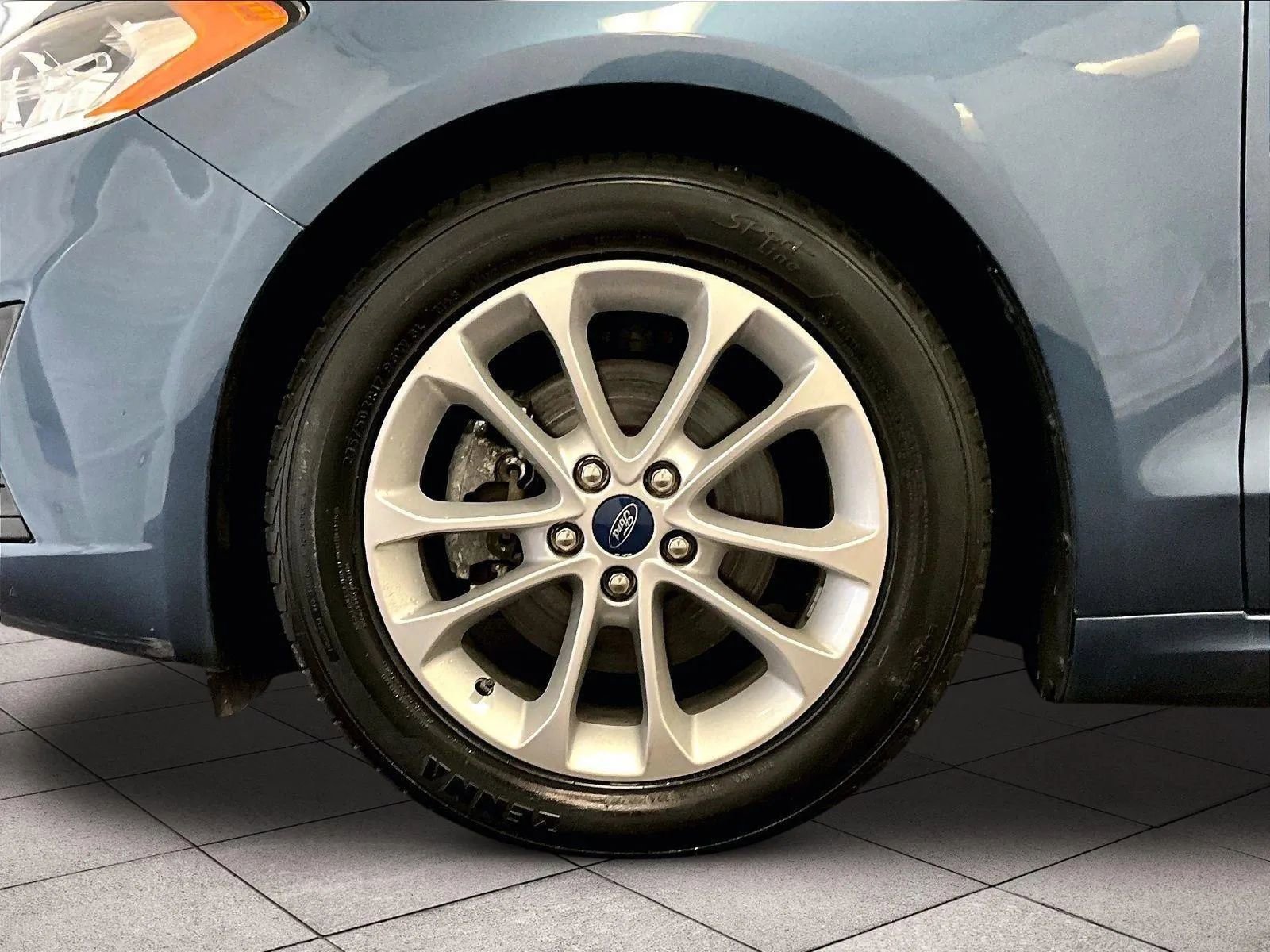 Used 2019 Ford Fusion SE image 9