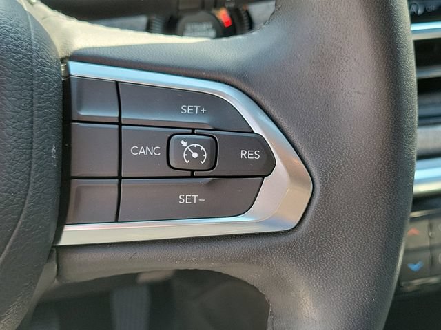 Used 2024 Jeep Compass Latitude AWD/4WD image 12