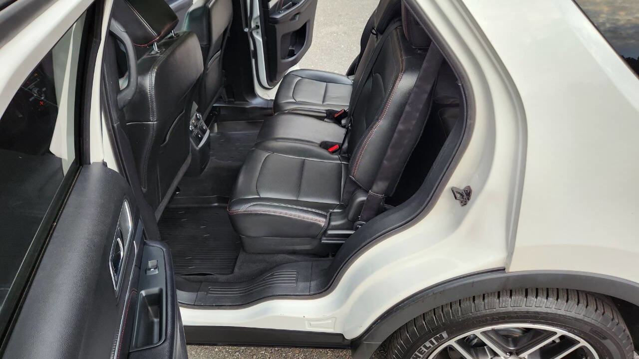 Used 2018 Ford Explorer Sport w/ Equipment Group 401A image 32