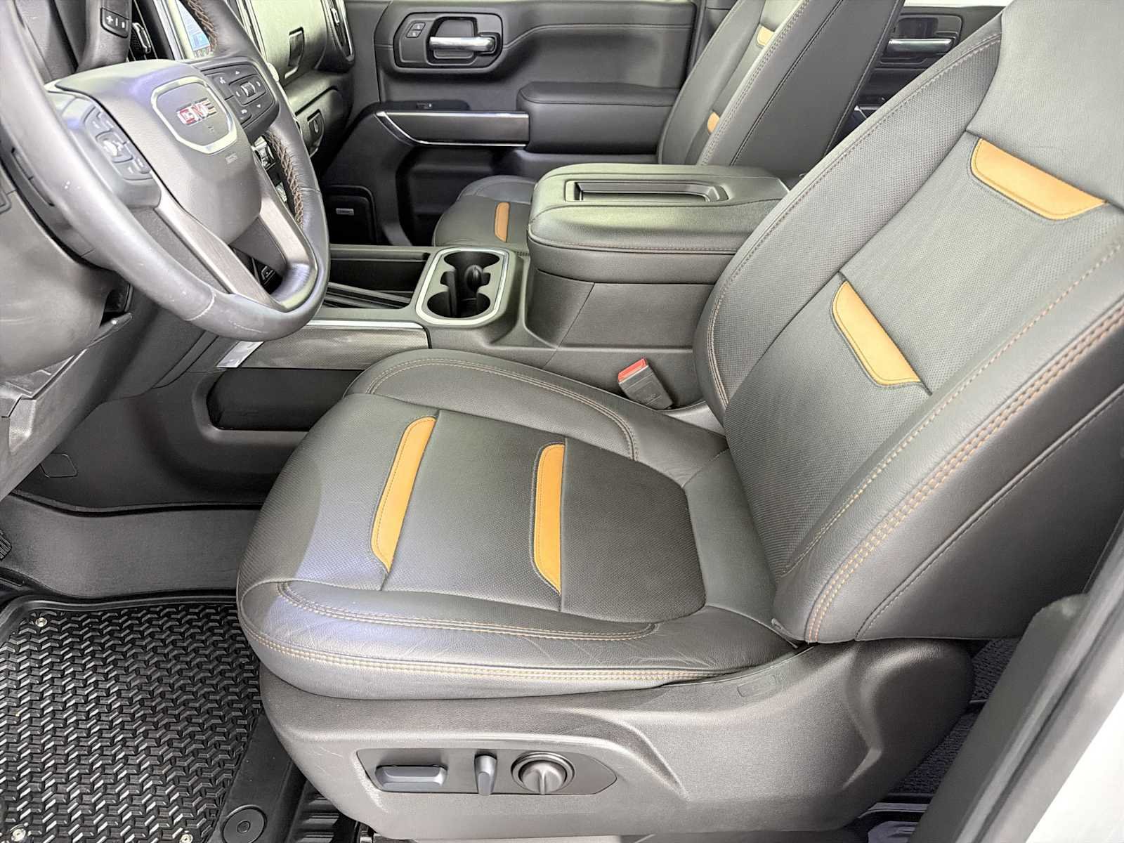 Used 2022 GMC Sierra 2500 AT4 w/ AT4 Preferred Package AWD/4WD image 8