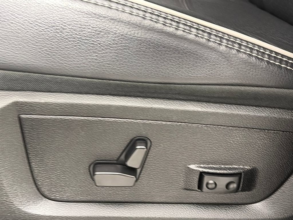 Used 2025 RAM 2500 Laramie w/ Sport Appearance Package image 27