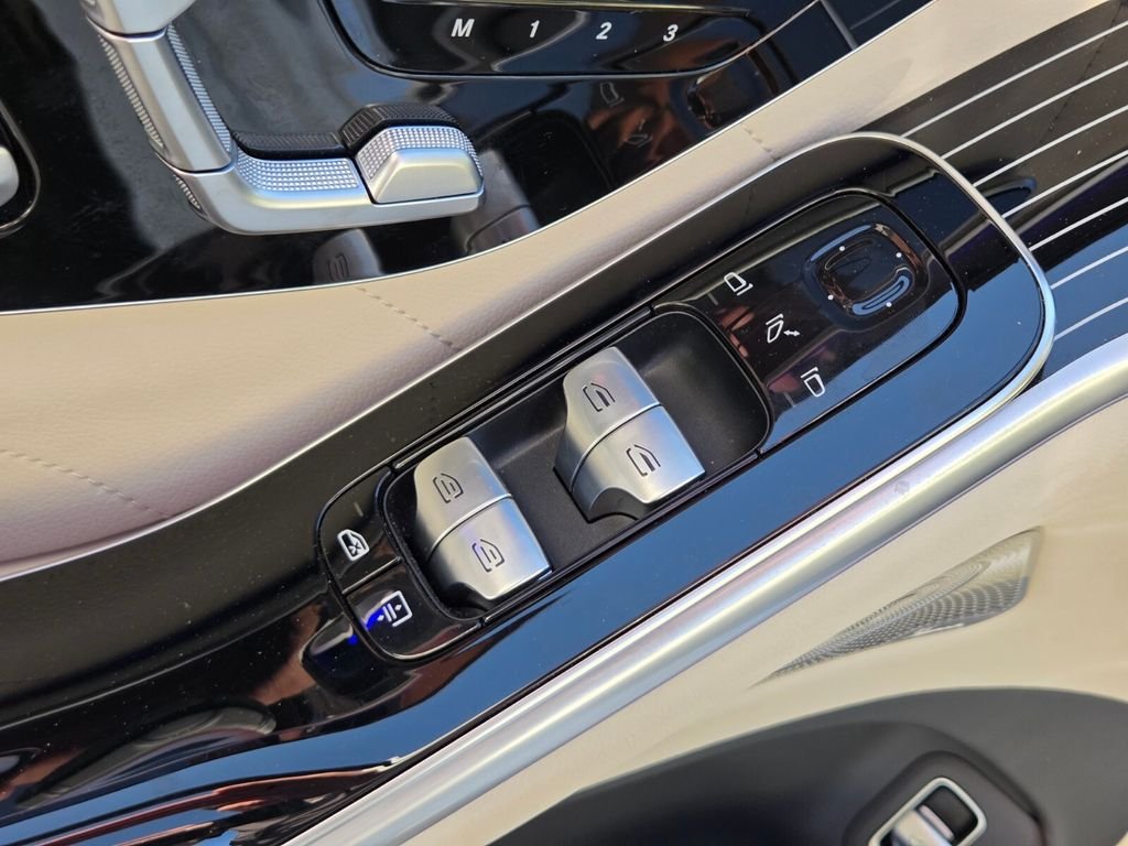 Used 2025 Mercedes-Benz S 580e 4MATIC Sedan image 44