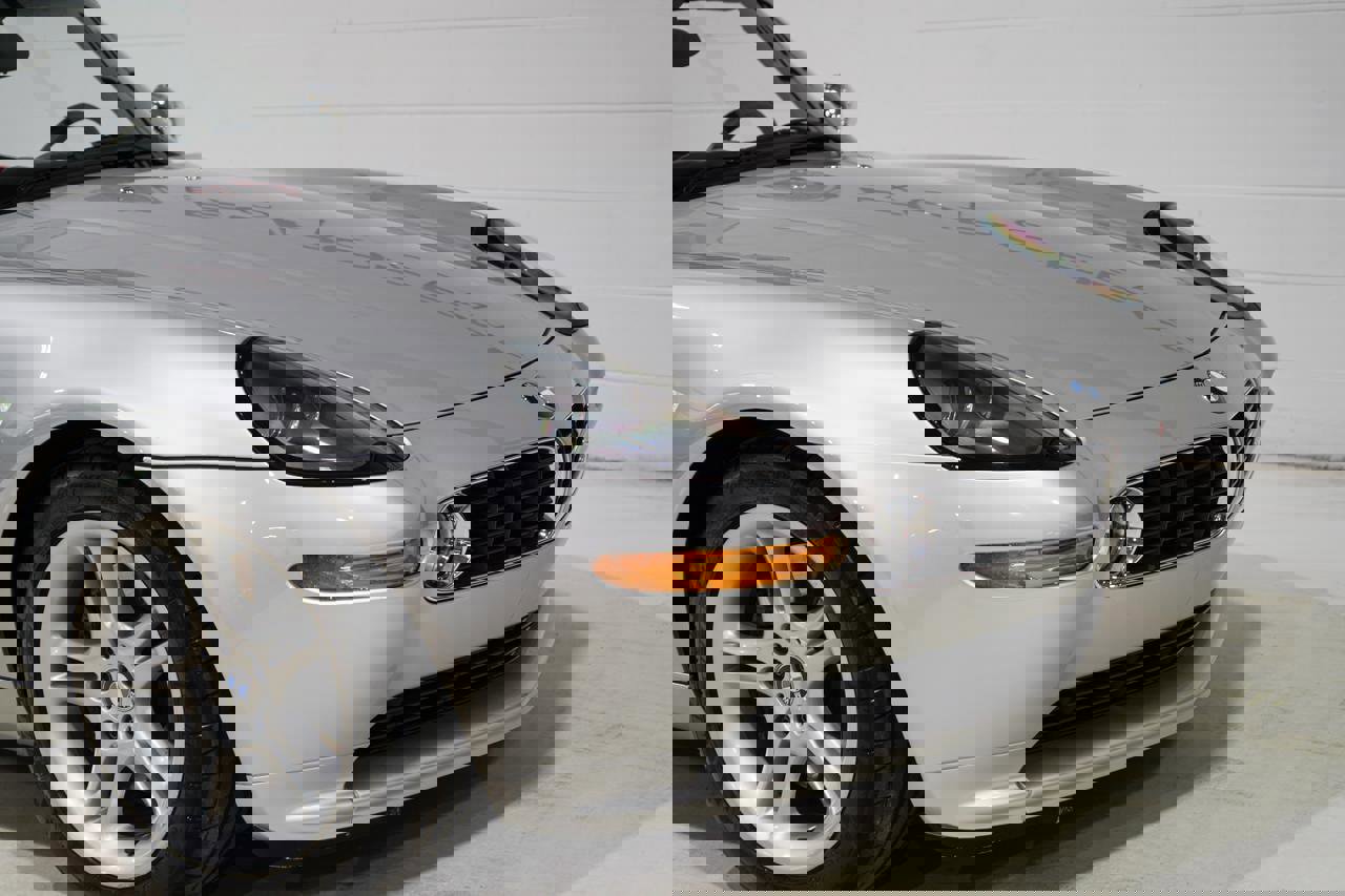 Used 2000 BMW Z8 RWD image 22