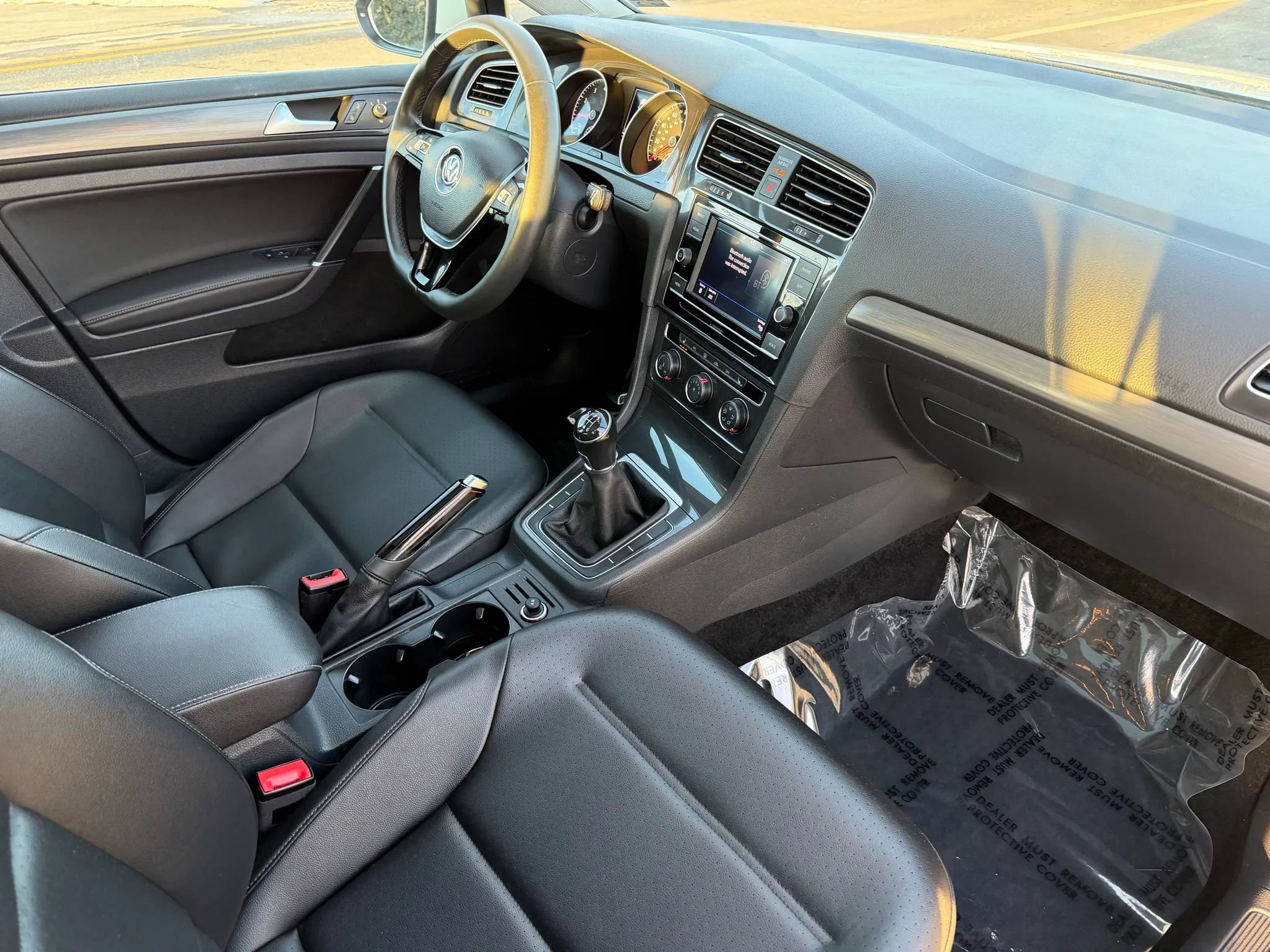 Used 2020 Volkswagen Golf 4-Door image 29