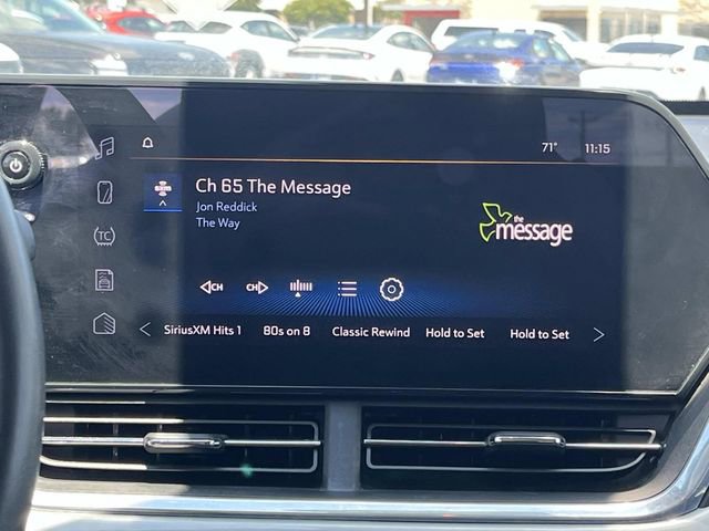 Used 2024 Chevrolet Trax LT w/ Sunroof Package FWD image 15