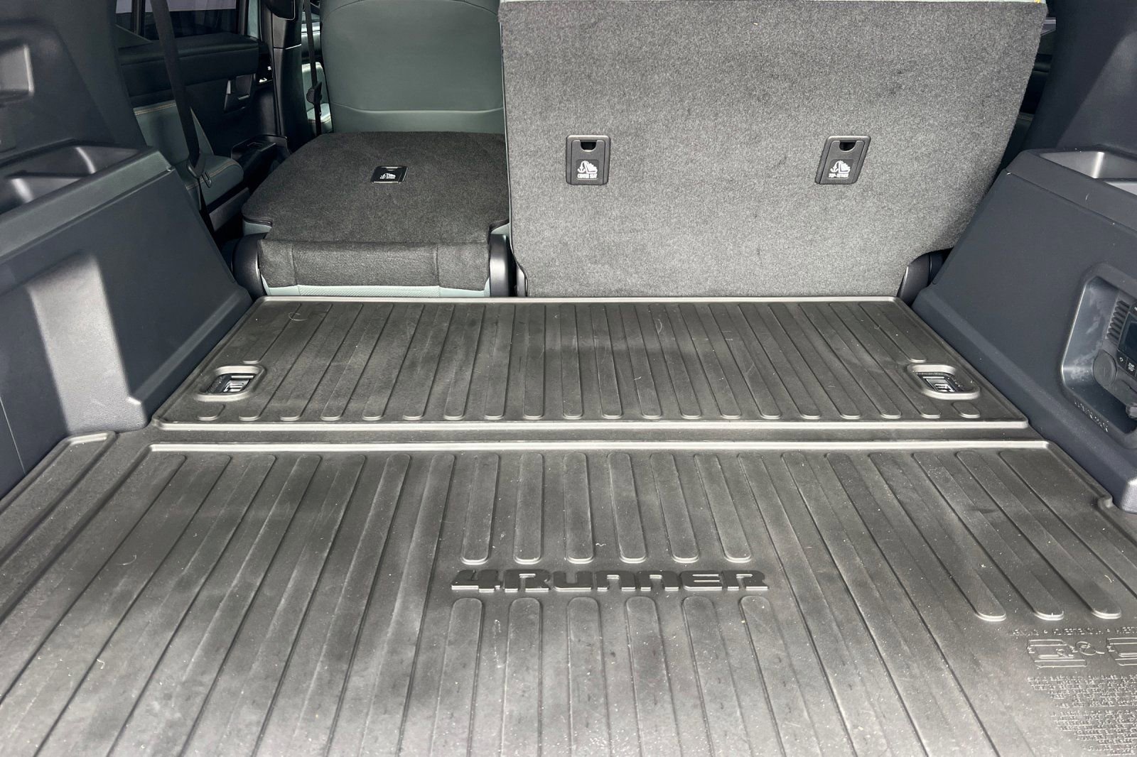 Used 2025 Toyota 4Runner Trailhunter image 12