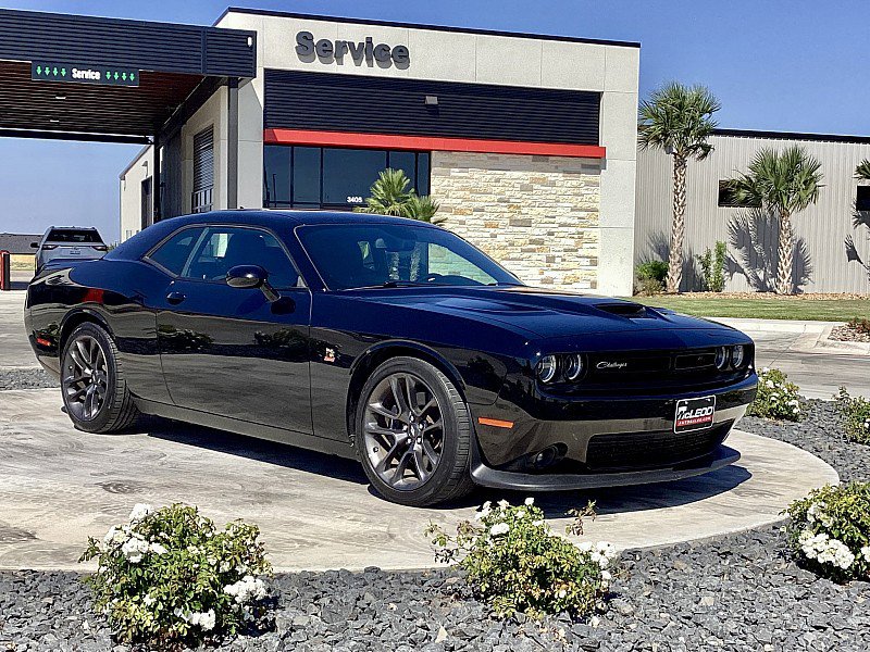 Used 2021 Dodge Challenger R/T Scat Pack image 3