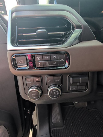 Used 2025 GMC Yukon Denali Ultimate AWD/4WD image 21