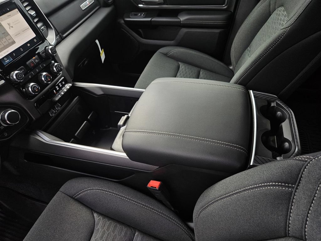 Used 2026 RAM 1500 Lone Star AWD/4WD image 30