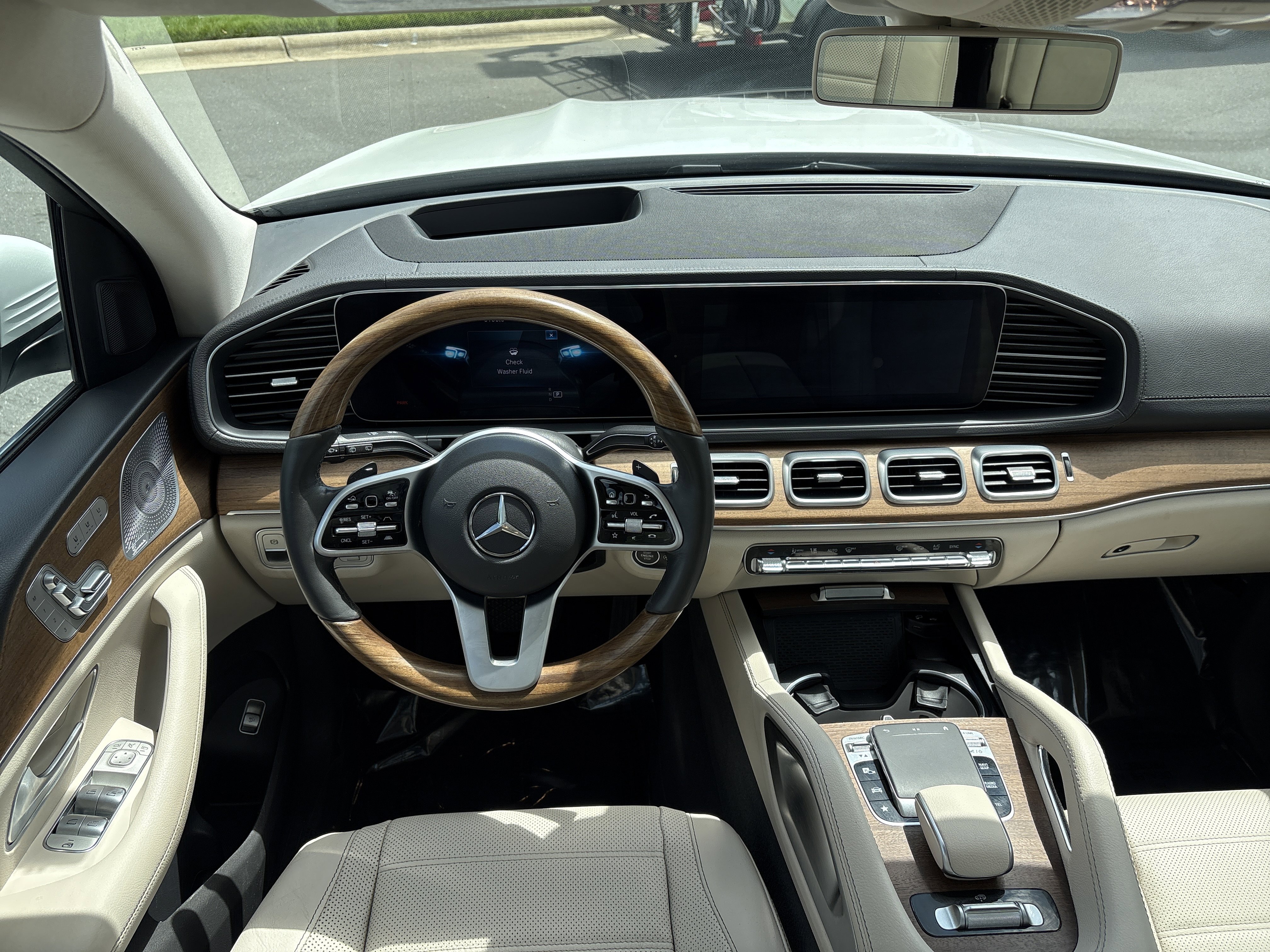 Used 2020 Mercedes-Benz GLS 450 4MATIC image 28