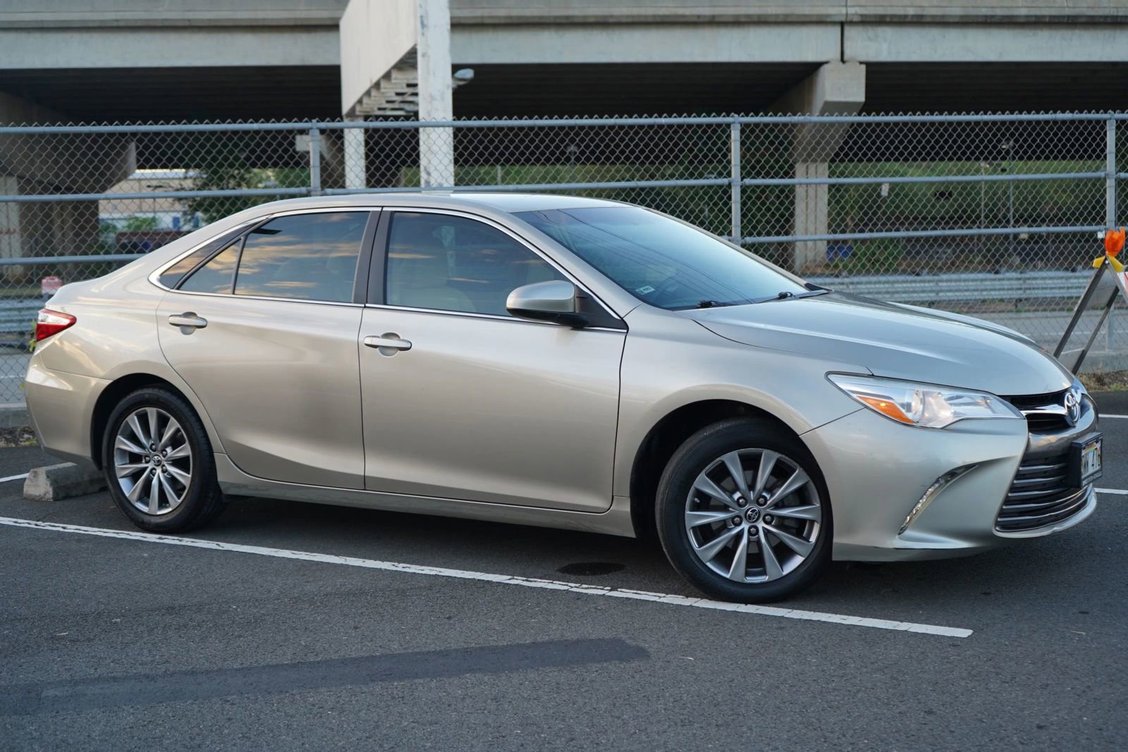 Used 2016 Toyota Camry XLE image 5