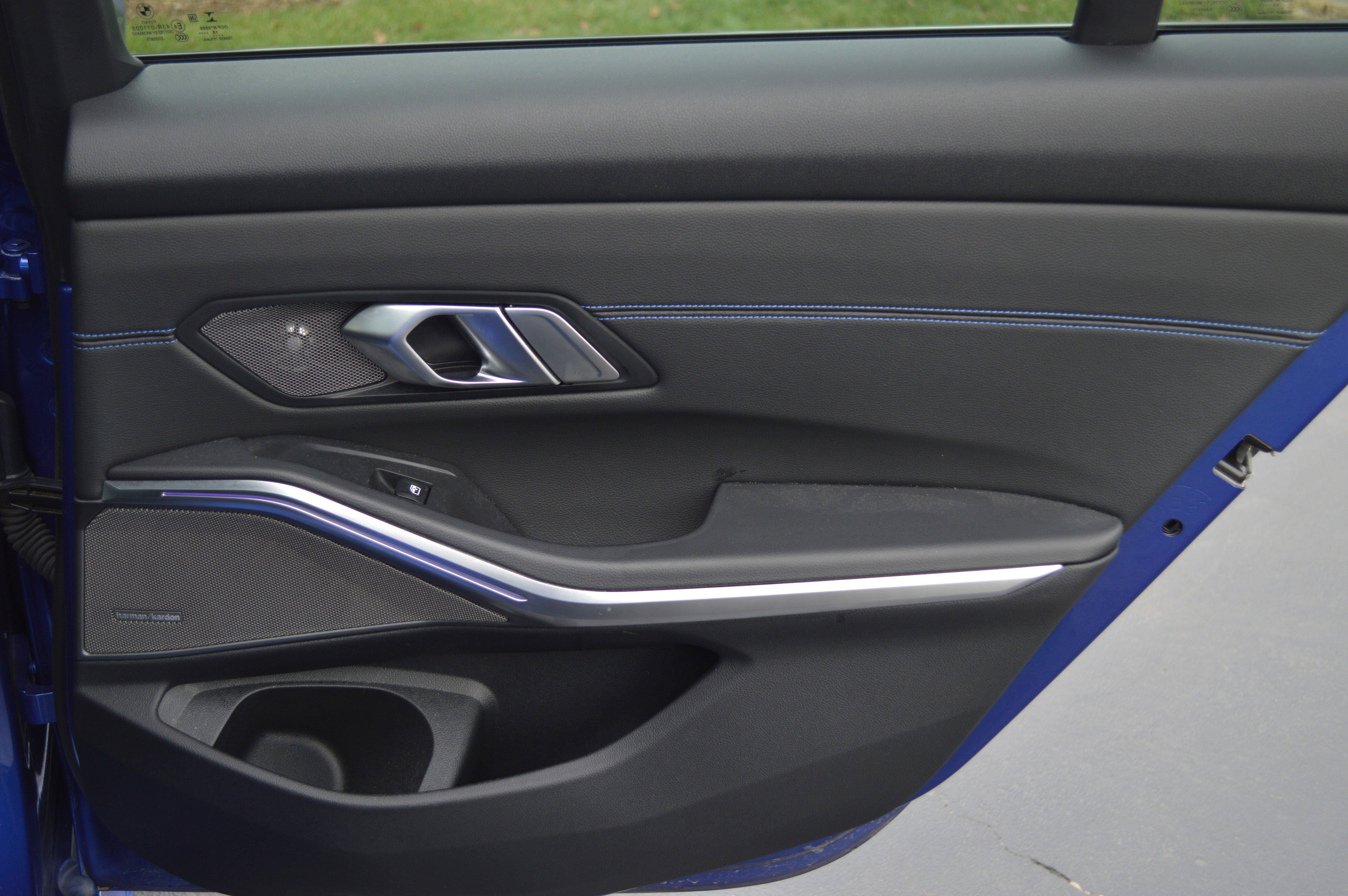 Used 2019 BMW 330i Sedan w/ M Sport Package image 31