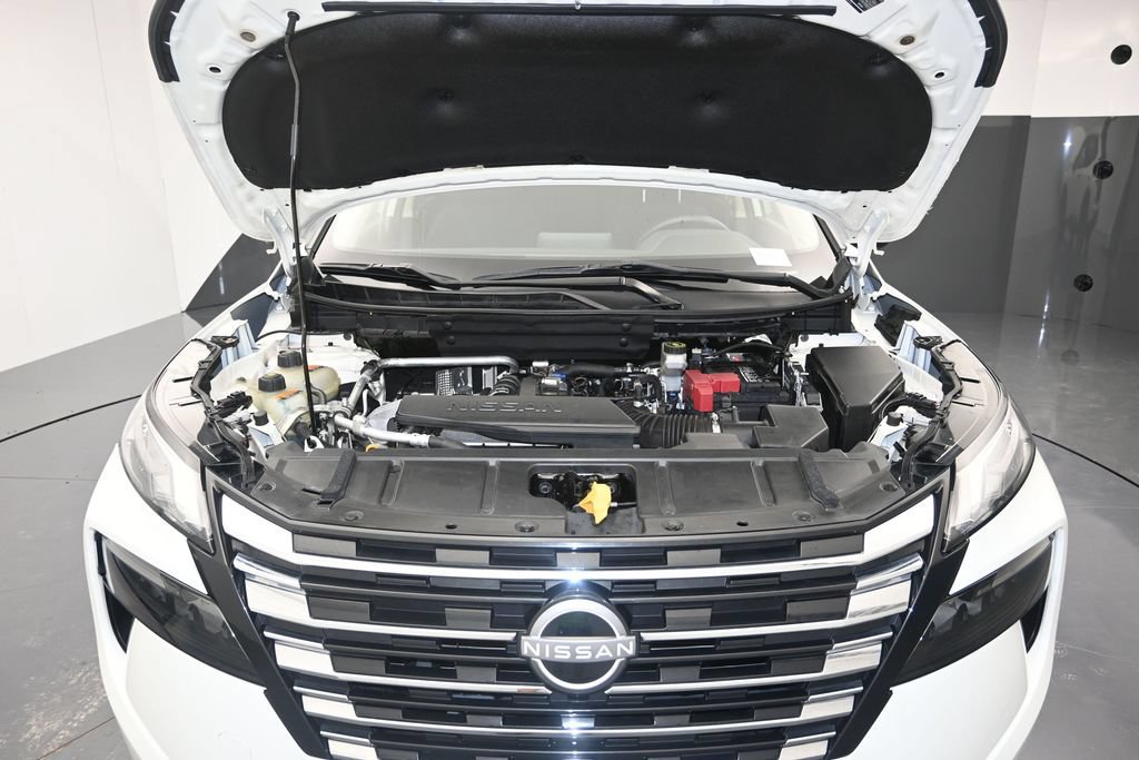 Used 2024 Nissan Rogue S FWD image 27