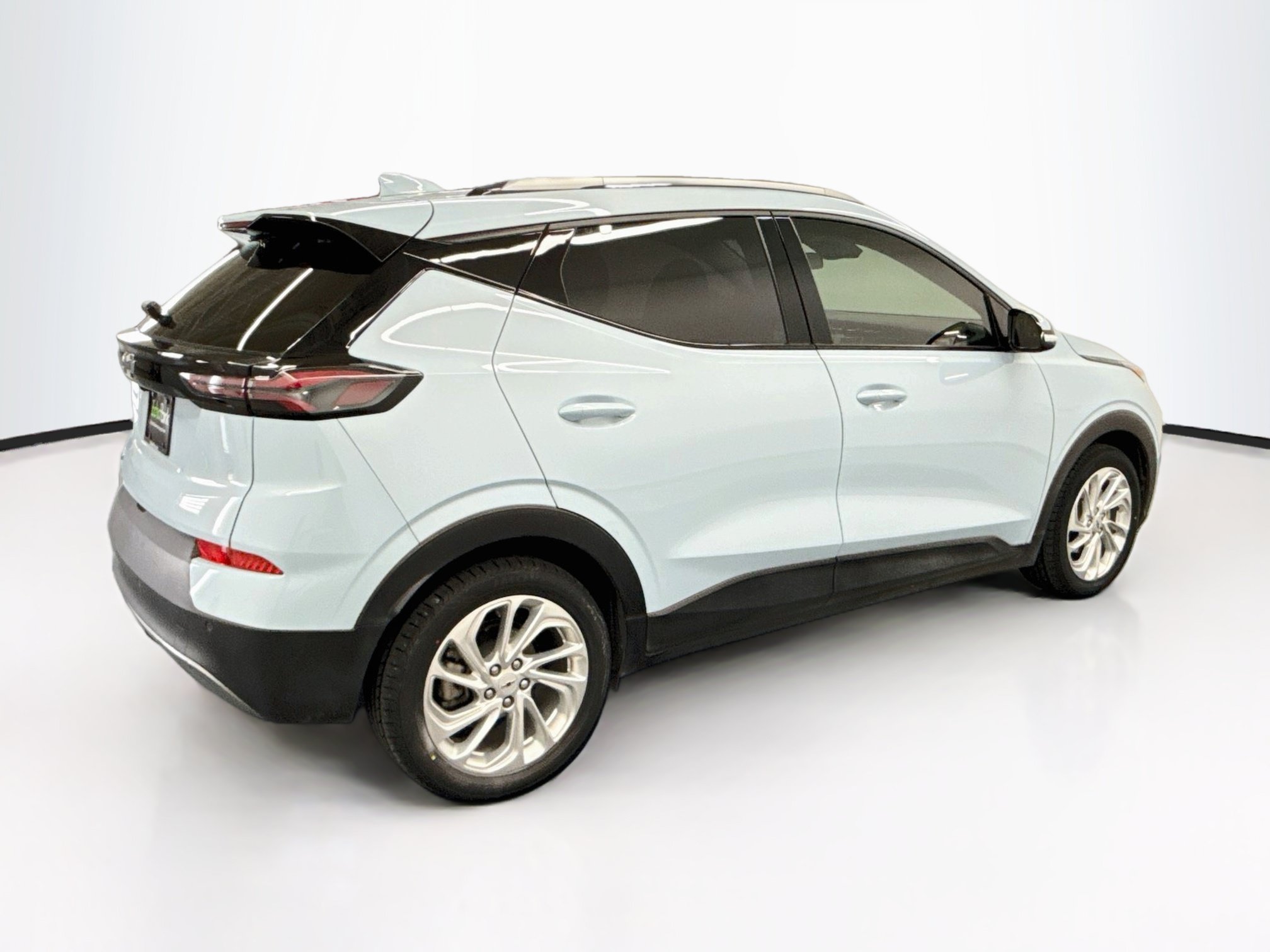 Used 2023 Chevrolet Bolt EUV LT w/ Driver Confidence Package FWD image 9