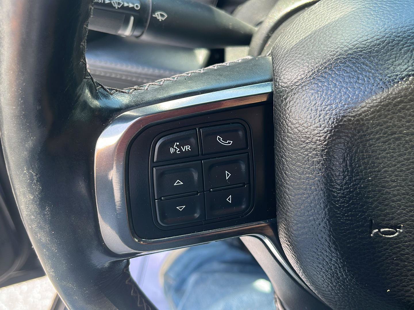 Used 2019 RAM 2500 Limited AWD/4WD image 12