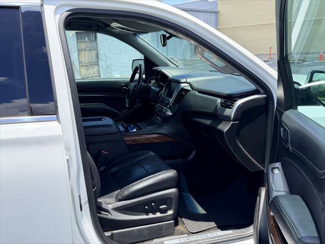 Used 2017 Chevrolet Suburban Premier RWD image 19