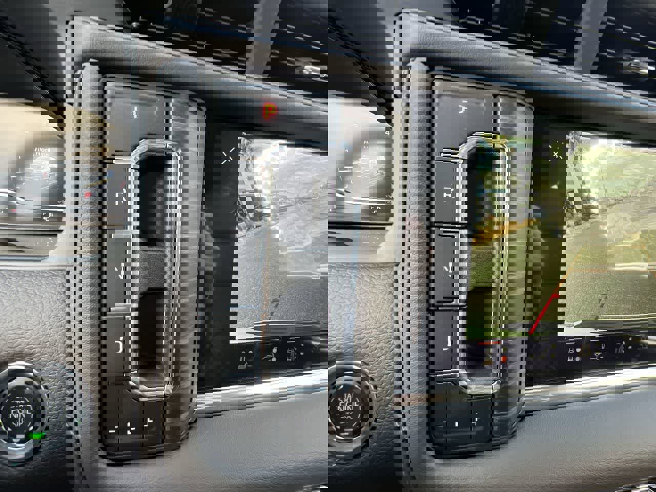 Used 2024 GMC Yukon XL Denali w/ Advanced Technology Package image 16