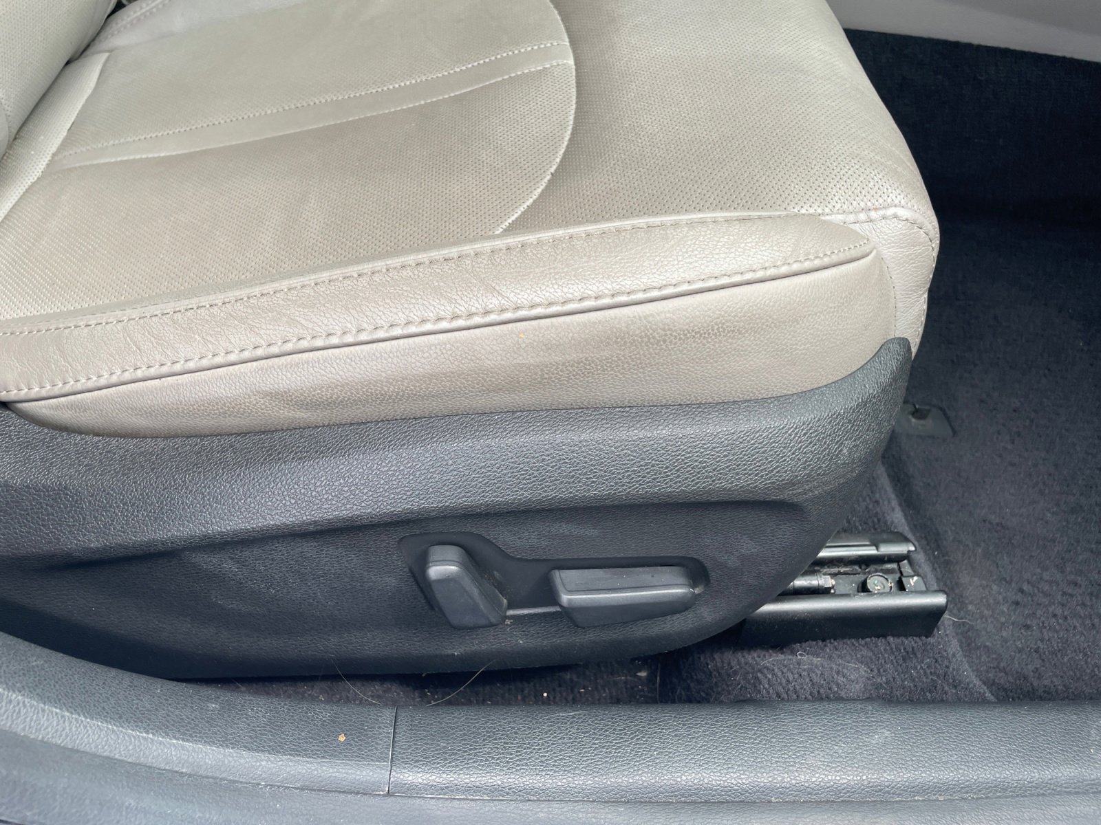 Used 2016 Hyundai Sonata Limited image 31