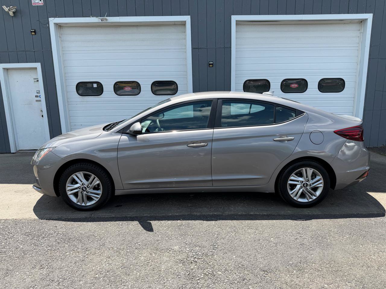 Used 2020 Hyundai Elantra SEL w/ Cargo Package (C1) FWD image 7