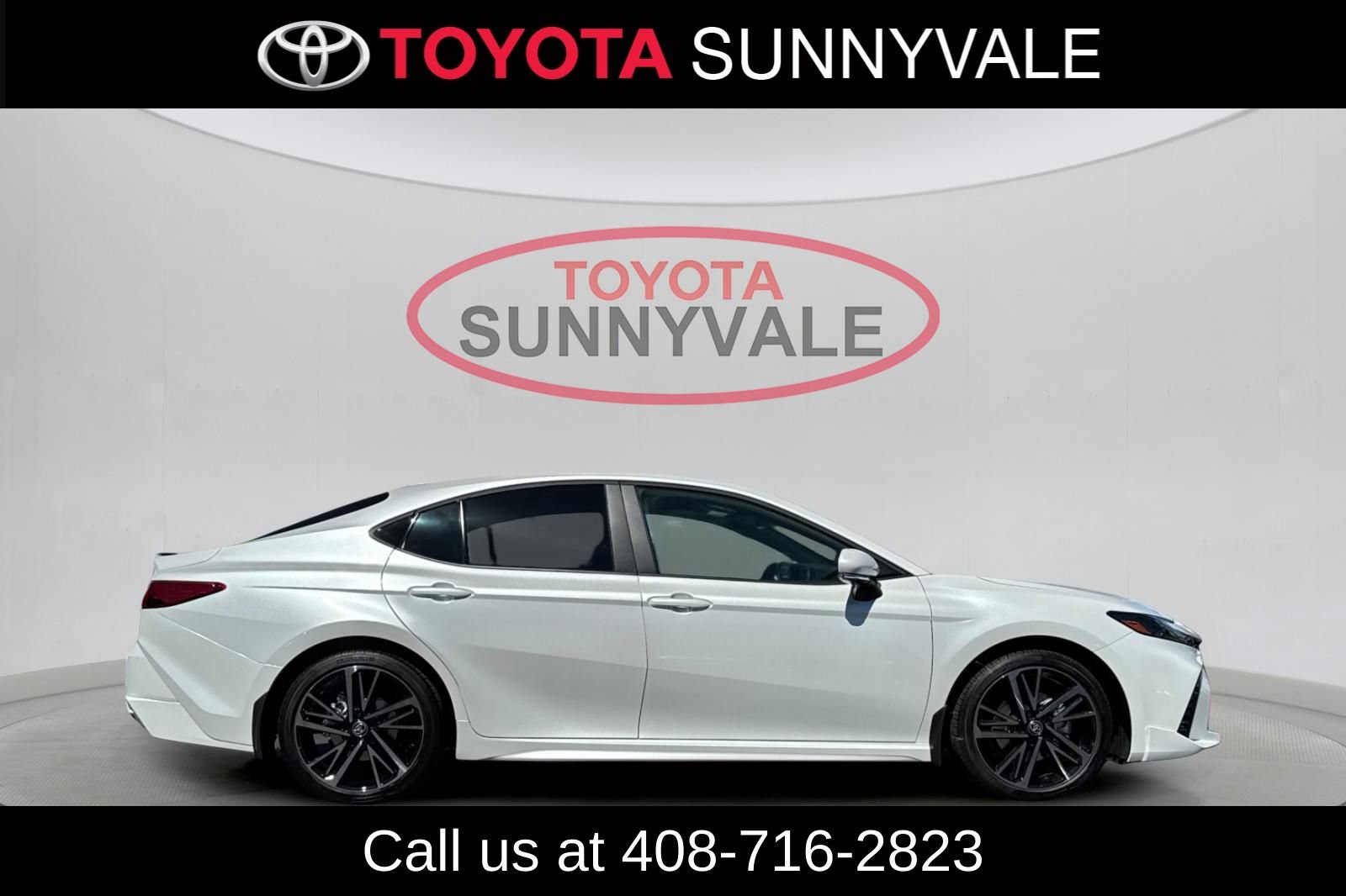 Used 2026 Toyota Camry XSE FWD image 9