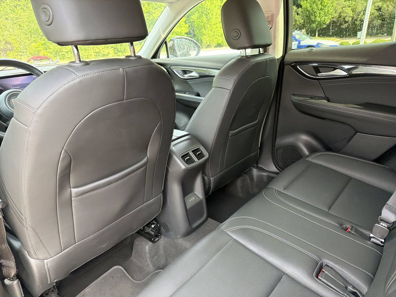 Used 2025 Buick Envision Preferred AWD/4WD image 20