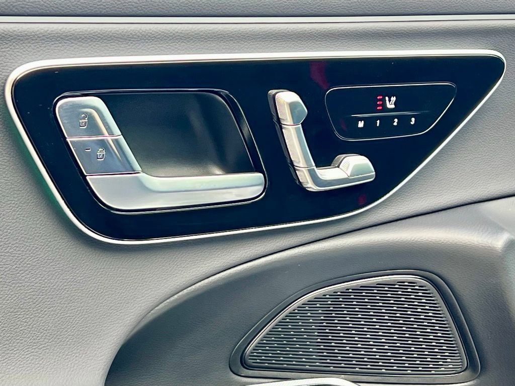 Certified 2025 Mercedes-Benz E 350 4MATIC Sedan image 33