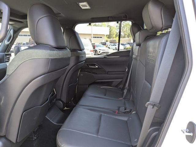 Used 2024 Lexus GX 550 image 14