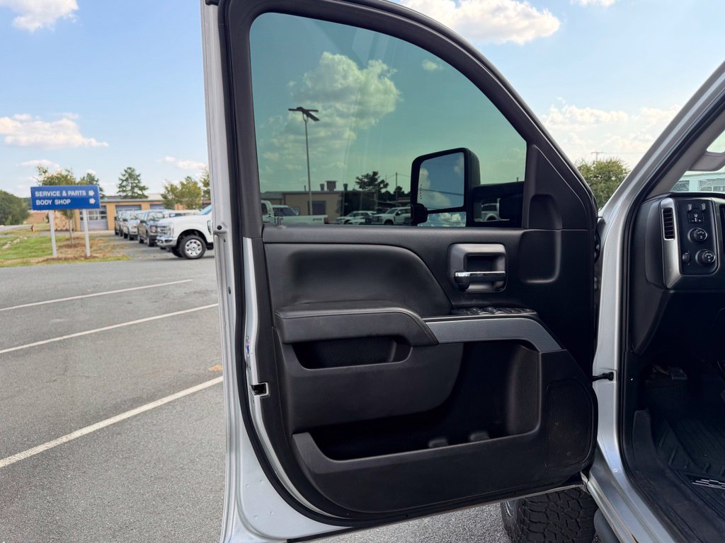 Used 2018 Chevrolet Silverado 2500 LT w/ LT Fleet Convenience Package AWD/4WD image 13