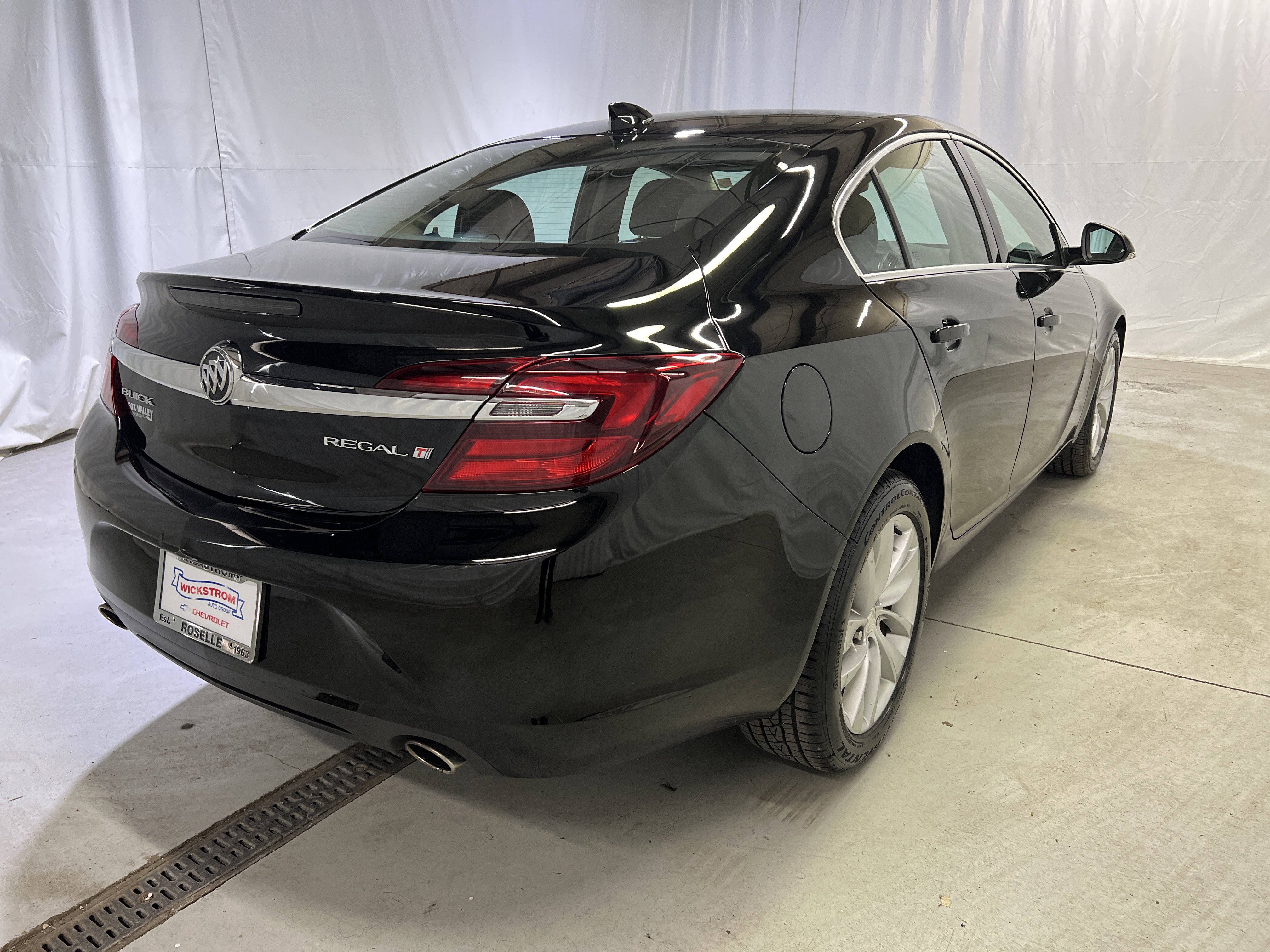 Used 2016 Buick Regal image 11