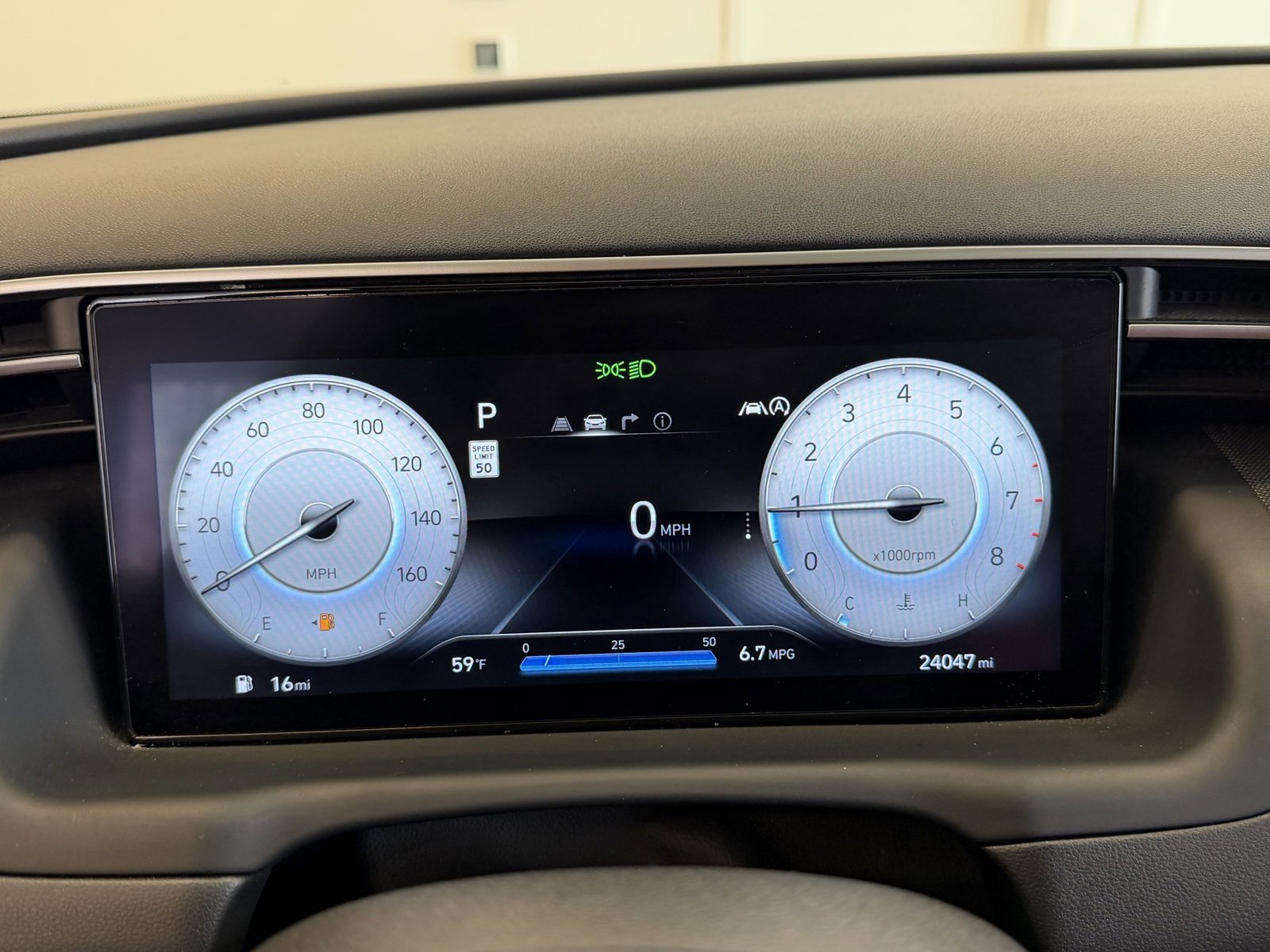 Used 2023 Hyundai Tucson Limited w/ Cargo Package image 8