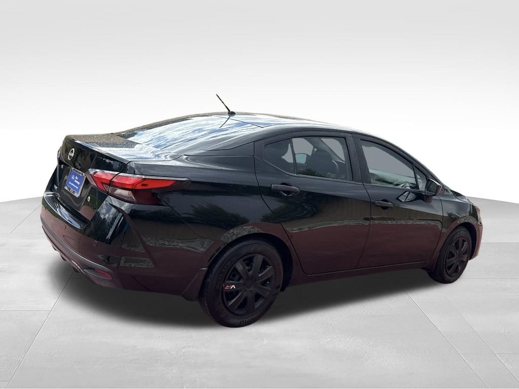 Used 2024 Nissan Versa S w/ Trunk Package FWD image 9