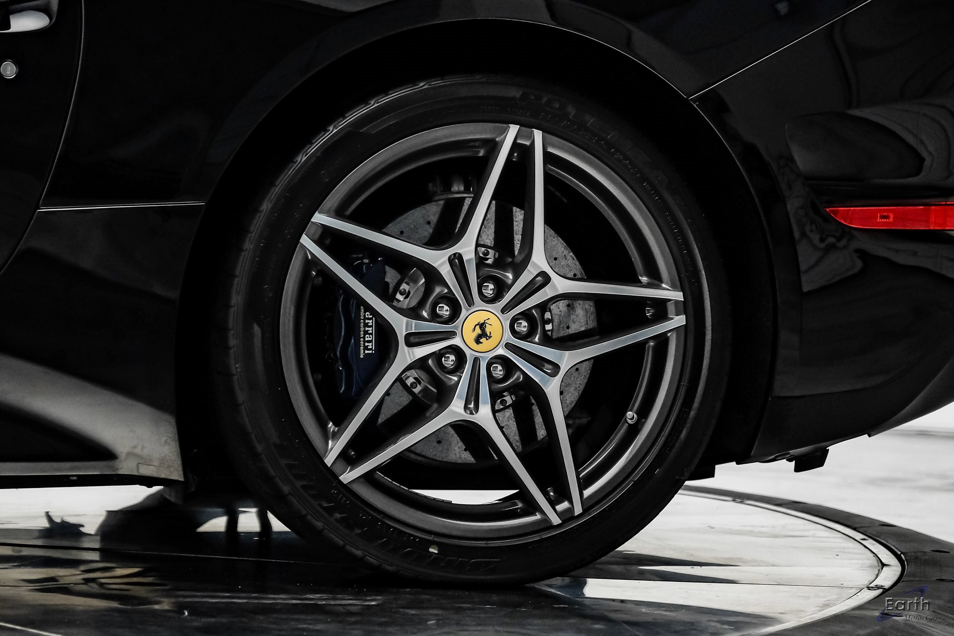 Used 2016 Ferrari California T image 87