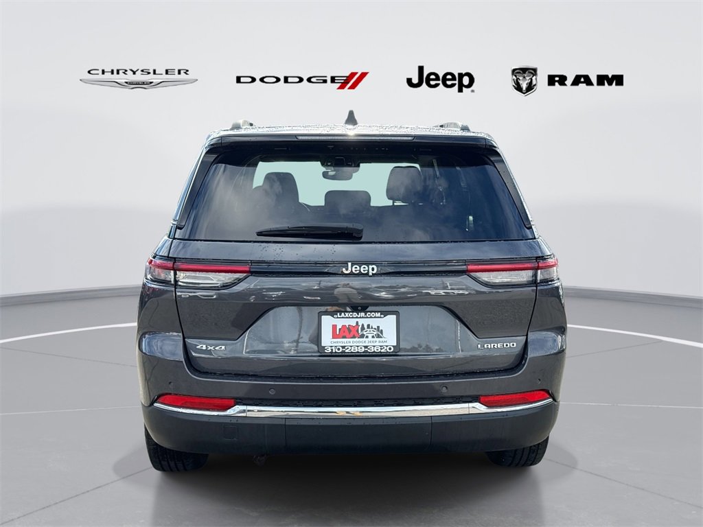 Used 2022 Jeep Grand Cherokee Laredo w/ Luxury Tech Group I image 4