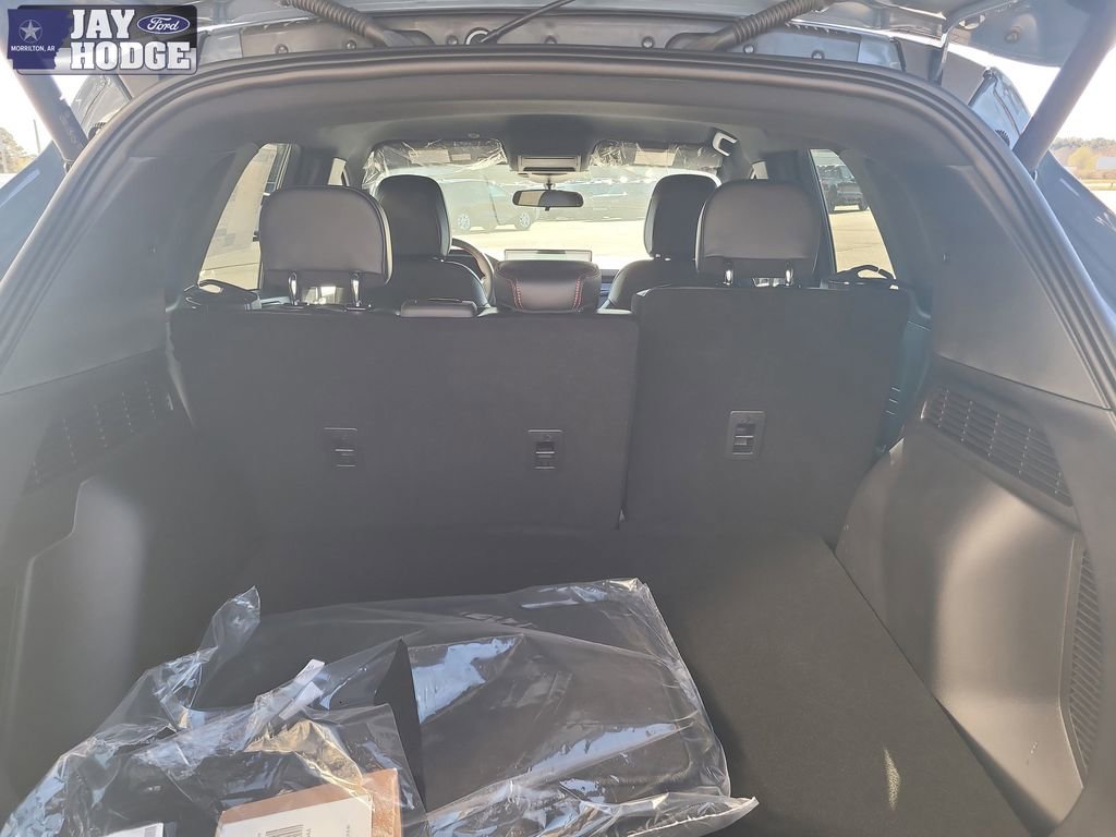 New 2026 Ford Escape ST-Line w/ Tech Pack #1 image 29