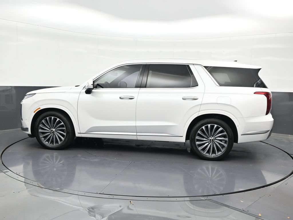 Used 2024 Hyundai Palisade Calligraphy AWD/4WD image 2